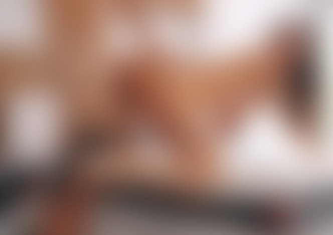 203_Realtor_fucks_customer_and_handyman