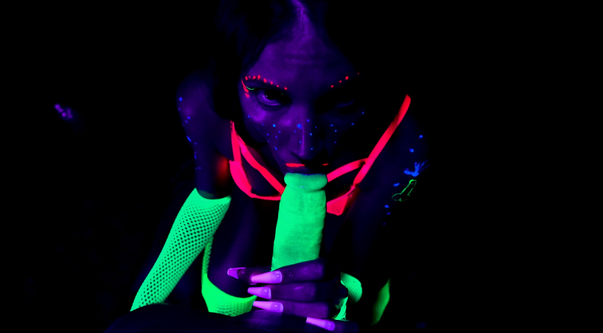 Into the Blacklights
